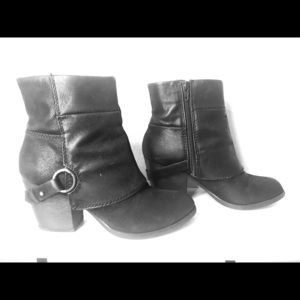 Fergalicious Booties by Fergie
